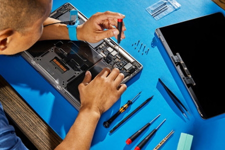 Apple cho phép người dùng tự sửa chữa MacBook