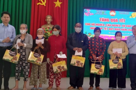 Nestlé Việt Nam hỗ trợ hơn 8.000 người có hoàn cảnh khó khăn nhân dịp Tết Nguyên đán