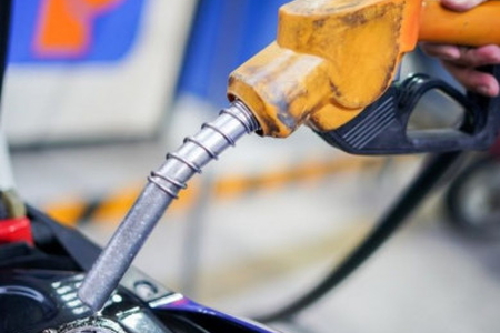 Bộ Tài chính điều chỉnh một số khoản phí định mức trong giá cơ sở xăng dầu