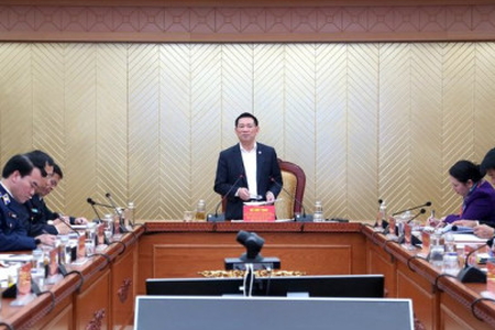 Tình trạng buôn lậu, gian lận thương mại và hàng giả vẫn diễn biễn phức tạp