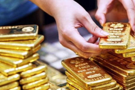 Giá vàng thế giới chiều 24/2 tiếp đà giảm