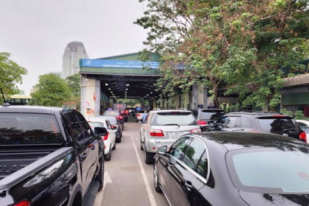 Xử lý nghiêm trung tâm đăng kiểm tự ban hành quy định trái luật