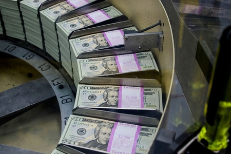 Tỷ giá USD hôm nay 21/4: Đồng bạc xanh hạ nhiệt