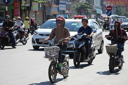 Dự báo thời tiết ngày 23/4/2023: Hà Nội tiếp tục nắng nóng, trưa oi bức
