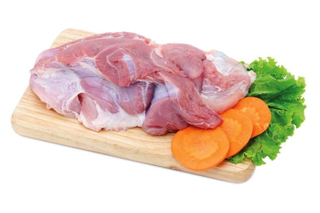 Giá thịt heo hôm nay 17/5: Giò heo rút xương Vissan 135.000 đồng/kg