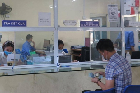 Nộp phí bảo trì đường bộ đối với chủ xe được giãn chu kỳ đăng kiểm