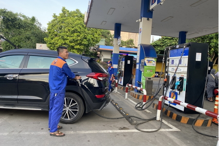 Giá xăng dầu hôm nay 23/6: Xăng dầu thế giới quay đầu giảm