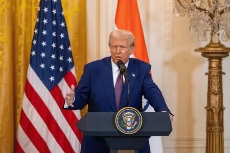 Tổng thống Donald Trump tạm dừng thuế đối ứng với hơn 75 quốc gia trong 90 ngày, riêng Trung Quốc thuế tăng lên 125%