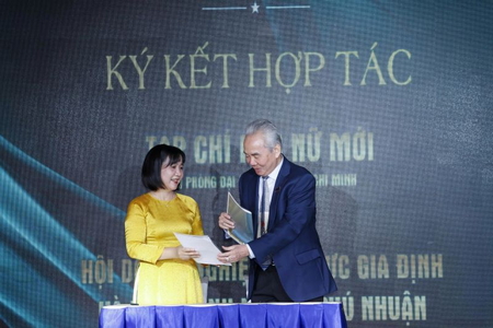 Giá vàng hôm nay (16-3): Giá vàng thế giới giảm trong khi giá USD tăng