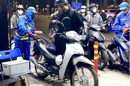 Giá xăng dầu hôm nay 16/3/2026: Tiếp đà tăng mạnh