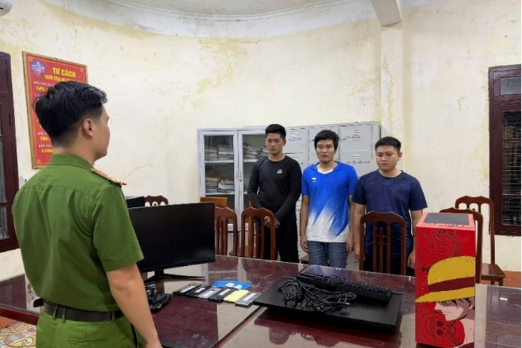 Triệt phá ổ nhóm lừa đảo chiếm đoạt tài sản qua trò chơi điện tử trực tuyến
