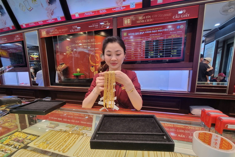 Cập nhật giá vàng hôm nay 12/5/2026:Vàng miếng, nhẫn trơn BTMC, BTMH, DOJI, Phú Quý và vàng thế giới