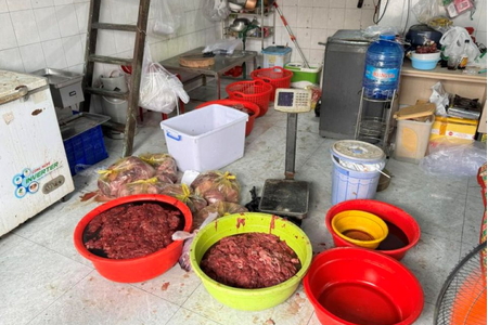 Khởi tố đối tượng làm thịt bò giả, mỗi ngày bán ra thị trường 140 kg