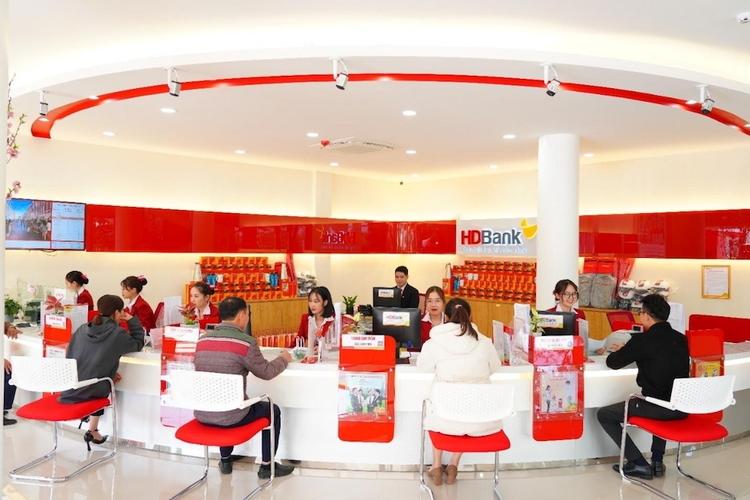Phía sau lợi nhuận 6.107 tỷ đồng của HDBank: Nợ có khả năng mất vốn "phình to"