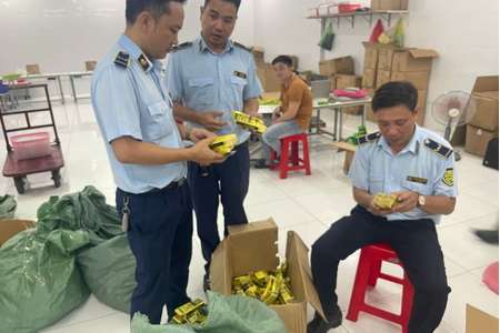 Phát hiện cơ sở sản xuất dầu gió giả mạo nhãn hiệu quy mô lớn tại Tây Ninh