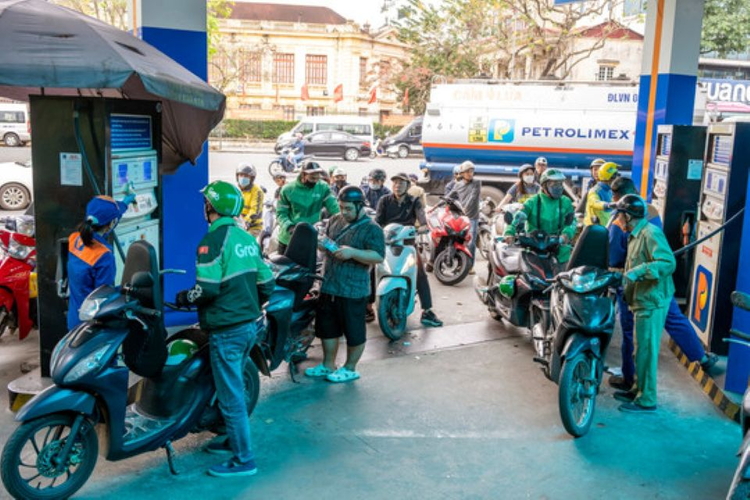 Bảng giá xăng dầu ngày 23/5/2026: Giá xăng dầu Petrolimex, PVOIL, Mipec, Thalexim