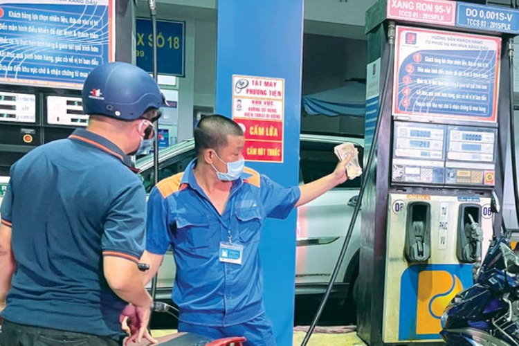 Cập nhật giá xăng dầu hôm nay 29/5/2026: RON95 giữ ở mức 24.150 đ/lít