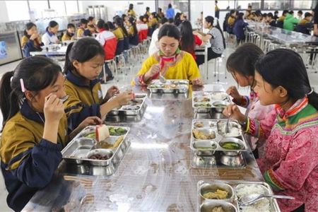 Chính sách hỗ trợ tiền ăn, gạo, đồ dùng cá nhân cho học sinh trường phổ thông nội trú