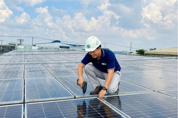 TPHCM thúc đẩy phát triển điện mặt trời mái nhà, hướng tới sử dụng năng lượng xanh