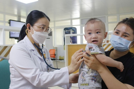 Bộ Y tế: Trẻ dưới 6 tuổi phải khám sức khỏe định kỳ ít nhất một lần mỗi năm