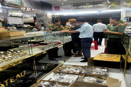 Đồng Nai: Tạm giữ hơn 400 sản phẩm đồng hồ, kính mắt có dấu hiệu giả mạo nhãn hiệu