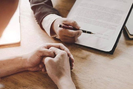 Ép khách vay vốn mua bảo hiểm có thể bị phạt đến 500 triệu đồng