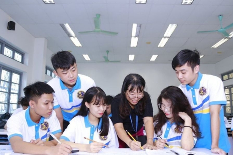 Một số trường đại học công bố điểm sàn 15-22 điểm