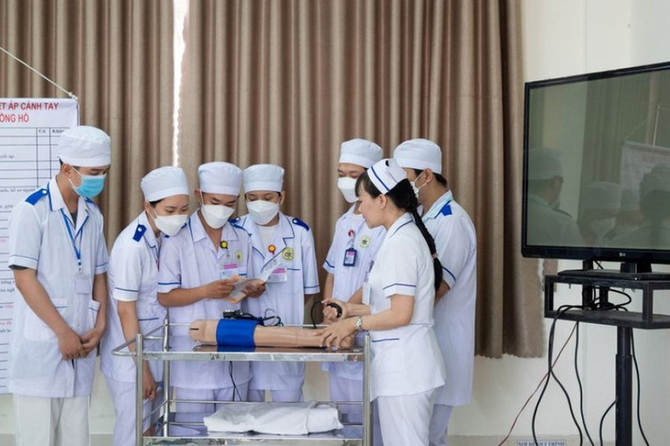 Học liên thông cao đẳng y dược có được giảm học phí?