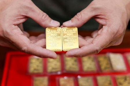Giá vàng ngày 13/7/2026: Vàng thế giới hạ nhiệt, vàng trong nước neo cao