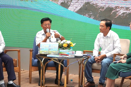 “Lên rừng xuống biển 4”: Hành trình 30 năm gói ghém hồn đất, tình người vào trang viết