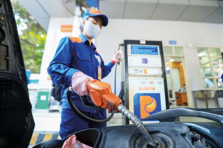 Tăng cường kiểm tra hoạt động kinh doanh bán lẻ xăng dầu, bảo đảm nguồn cung cho thị trường