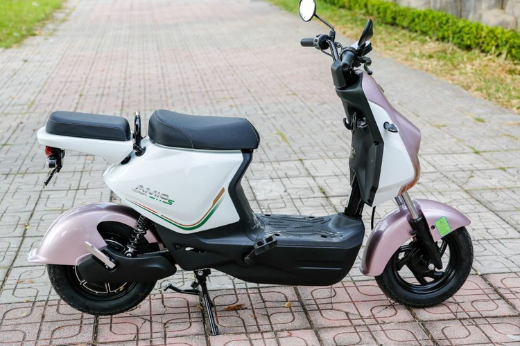 VinFast Amio S2: Mẫu xe “vừa lòng phụ huynh, đúng ý học sinh” trước mùa tựu trường