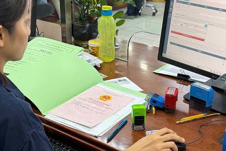 Có được giảm tiền khi chuyển mục đích đất tặng cho?