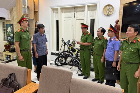 Bắt tạm giam Giám đốc Ban Quản lý dự án đầu tư xây dựng TP. Huế