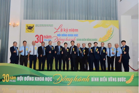 30 năm đưa khoa học vào doanh nghiệp, đồng hành cùng nông dân