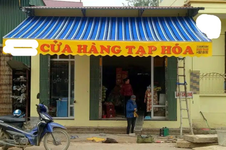 In quảng cáo trên mái hiên di động có cần làm thủ tục thông báo?