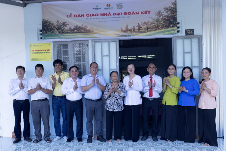 Thêm 55 mái ấm được Phân Bón Cà Mau trao tặng tại Thạnh Xuân, thành phố Cần Thơ