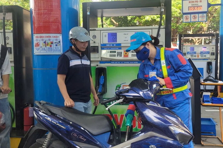 Giá xăng dầu đồng loạt tăng từ 15 giờ ngày 17/9