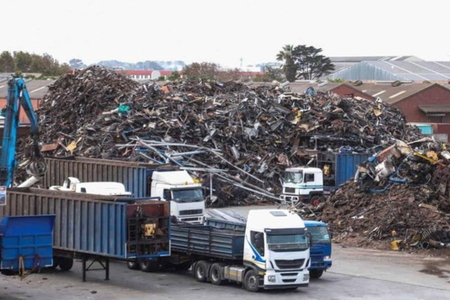 Bên bán phế liệu có phải lưu giấy phép môi trường của bên mua?