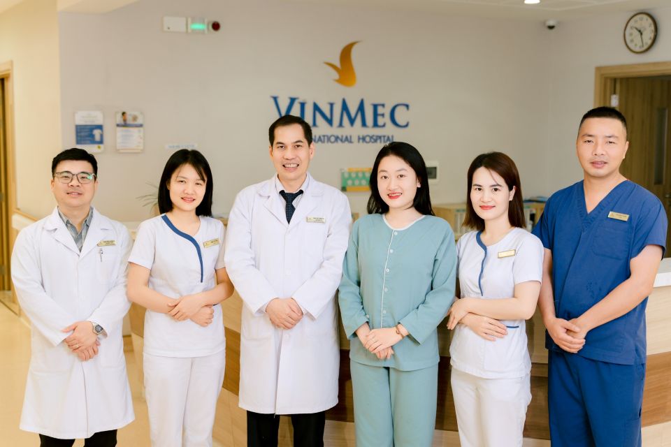 Vinmec HạLong nội soi bóc tách thành công khối u hiếm gặp, giữ trọn khả năng sinh sản cho người bệnh