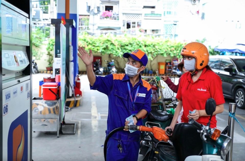 Điều chỉnh giá xăng dầu từ 15h ngày 21/5
