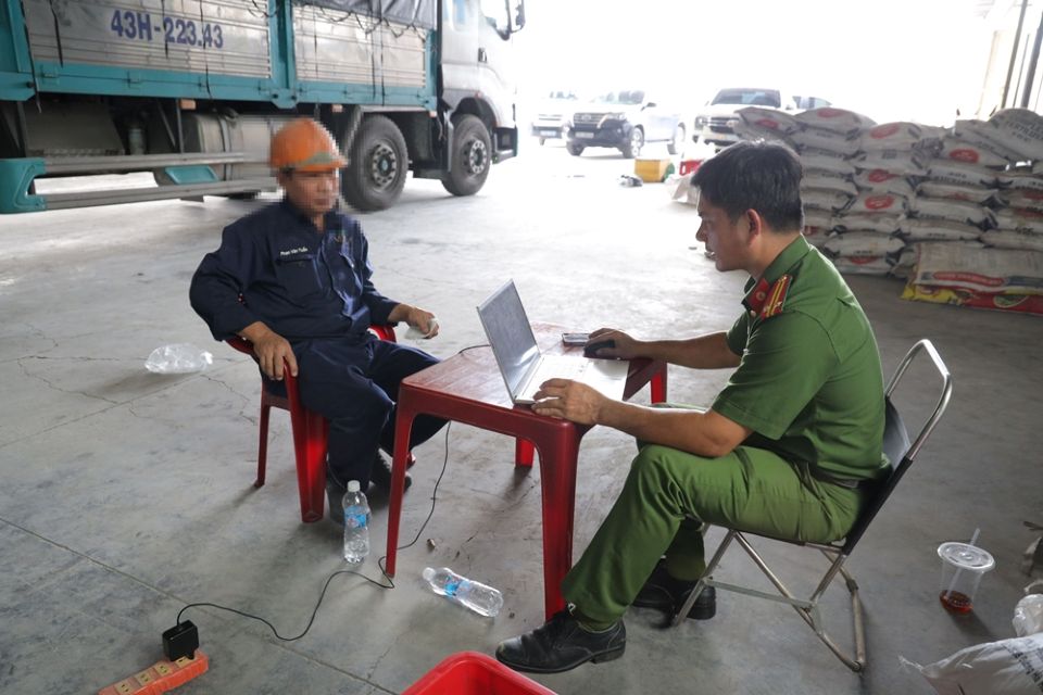 Tây Ninh: Triệt phá đường dây sản xuất hơn 70 tấn phân bón giả nhãn hiệu BACONCO