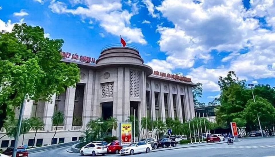 NHNN siết kỷ luật thị trường tiền tệ, yêu cầu giảm lãi suất
