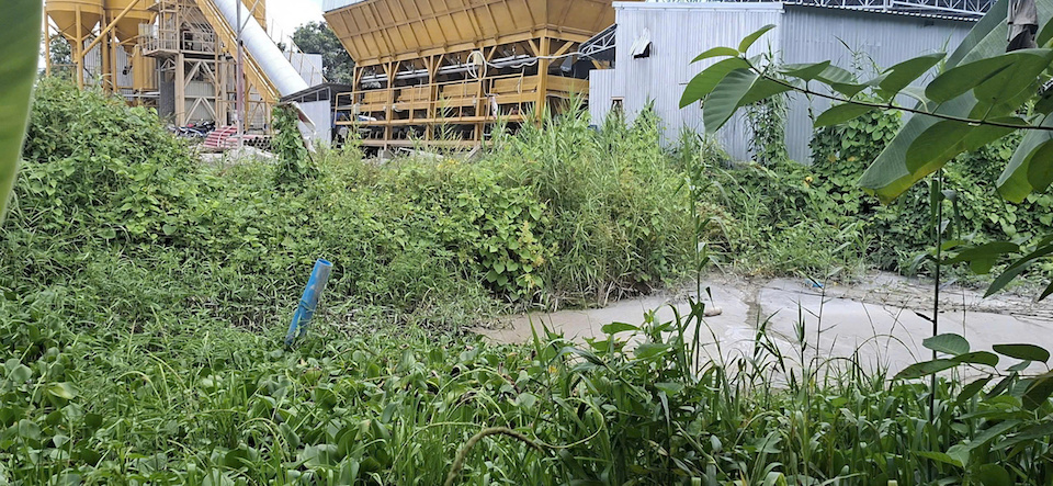 Cần Thơ: Người dân phản ánh bất thường tại trạm trộn bê tông Hoàng Tấn Phát ở xã Vĩnh Thạnh