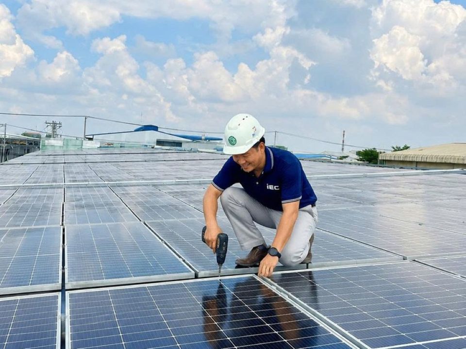 TPHCM thúc đẩy phát triển điện mặt trời mái nhà, hướng tới sử dụng năng lượng xanh