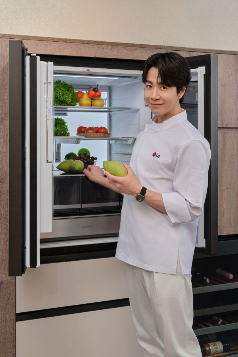 Bếp trưởng hai nhà hàng đạt sao Michelin định chuẩn gian bếp gia đình tại Another Saigon by LG