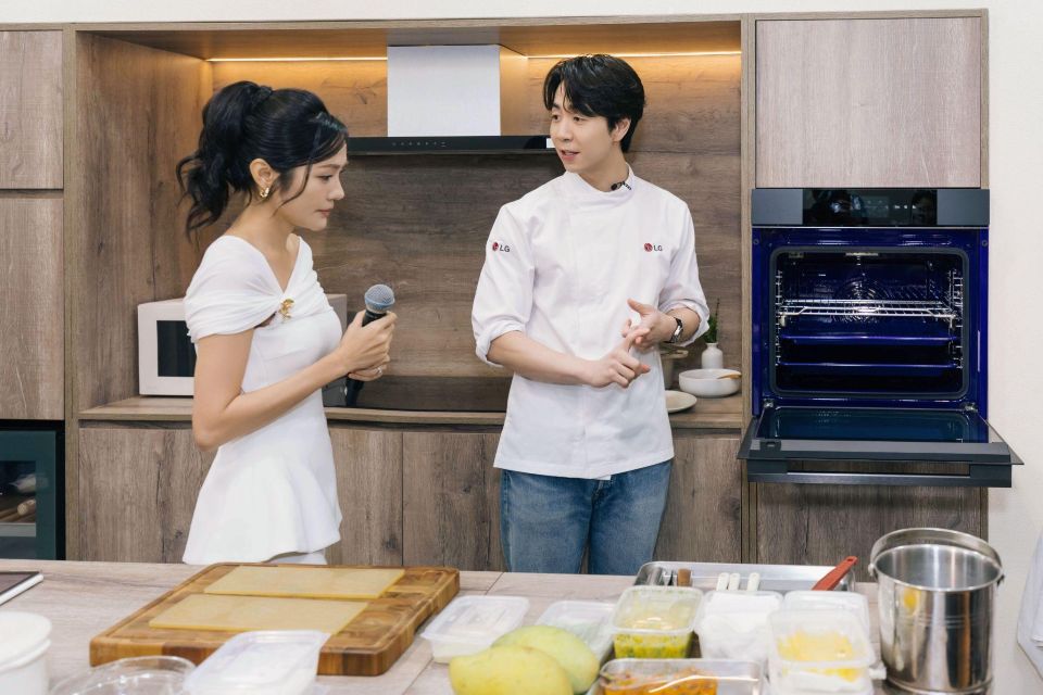 Bếp trưởng hai nhà hàng đạt sao Michelin định chuẩn gian bếp gia đình tại Another Saigon by LG