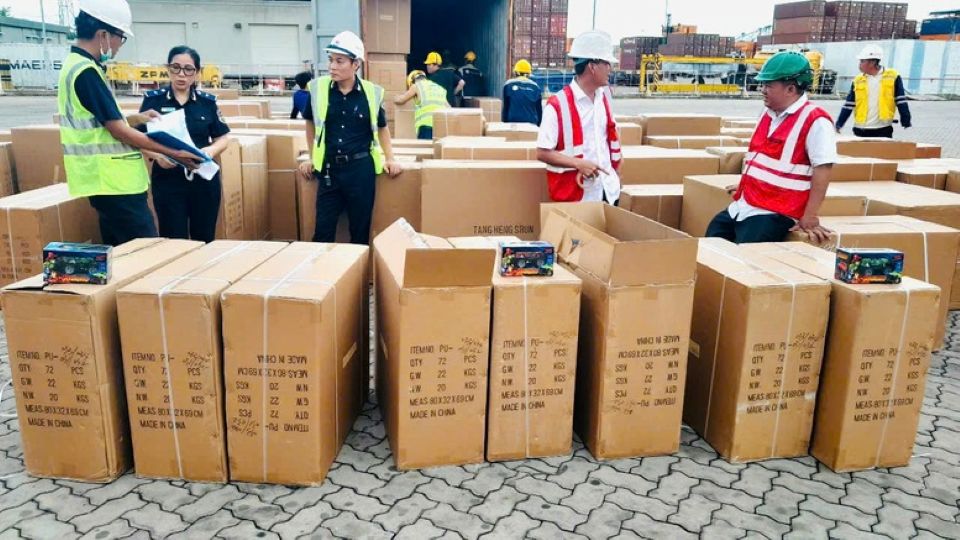 Hải quan phát hiện nhiều sản phẩm giả thương hiệu quốc tế