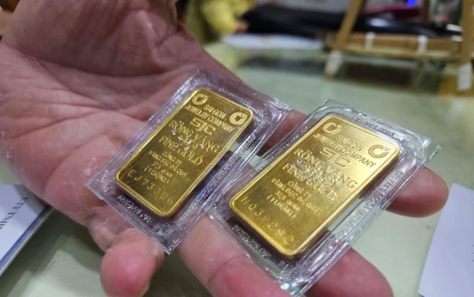 Giá vàng ngày 15/6/2026: Vàng trong nước bất động, thế giới tăng vọt