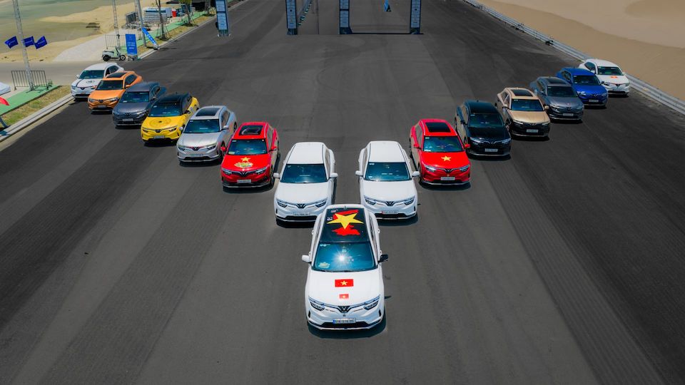 Chủ xe VinFast VF 8 sau 40.000 km di chuyển: Tiết kiệm gần trăm triệu đồng sau 1 năm mua xe